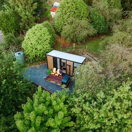 Tranquility Tiny House By Tiny Away Villa Owaka Bagian luar foto