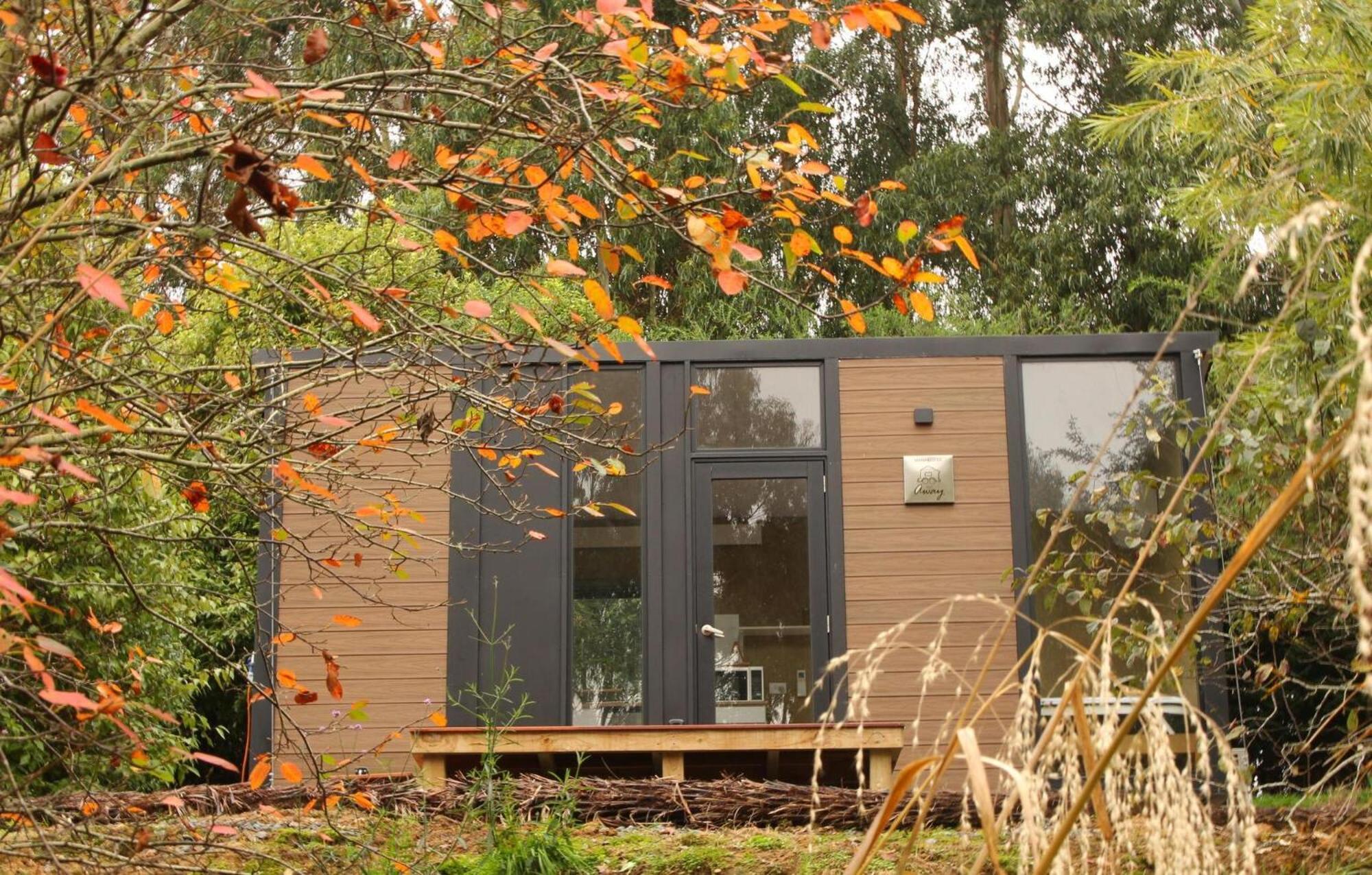 Tranquility Tiny House By Tiny Away Villa Owaka Bagian luar foto